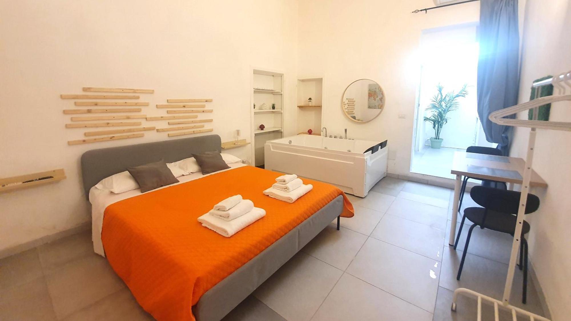 Suite Adriatica Hottube And Sauna Bari Bagian luar foto